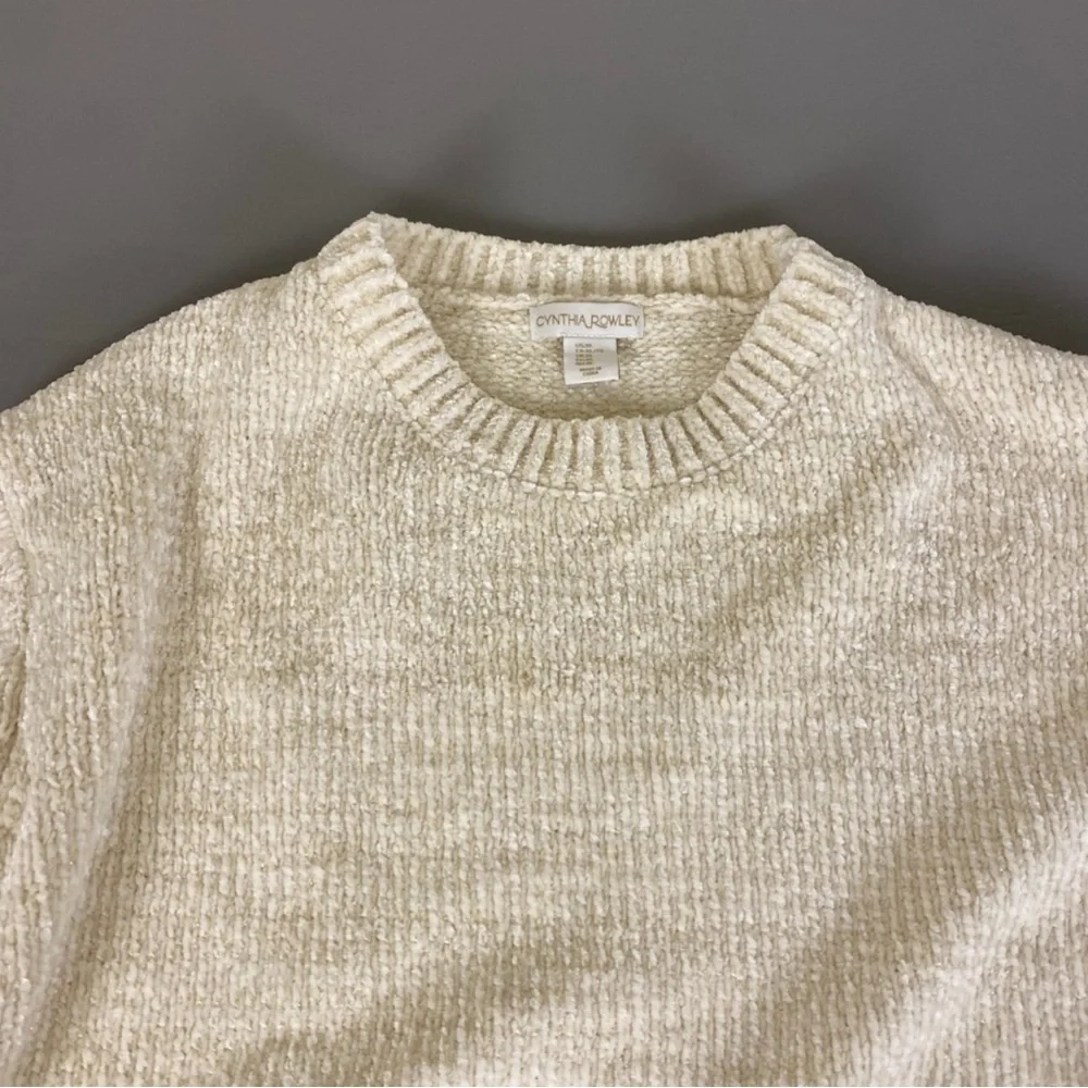 Cynthia Rowley Cream Chenille Knit Sweater | Size Medium | Excellent Condition - Picture 2 of 3